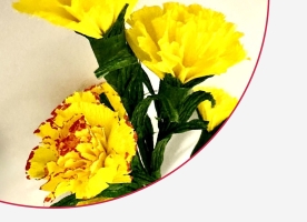 ROŽE IZ KREP PAPIRJA ustvarjalna delavnica